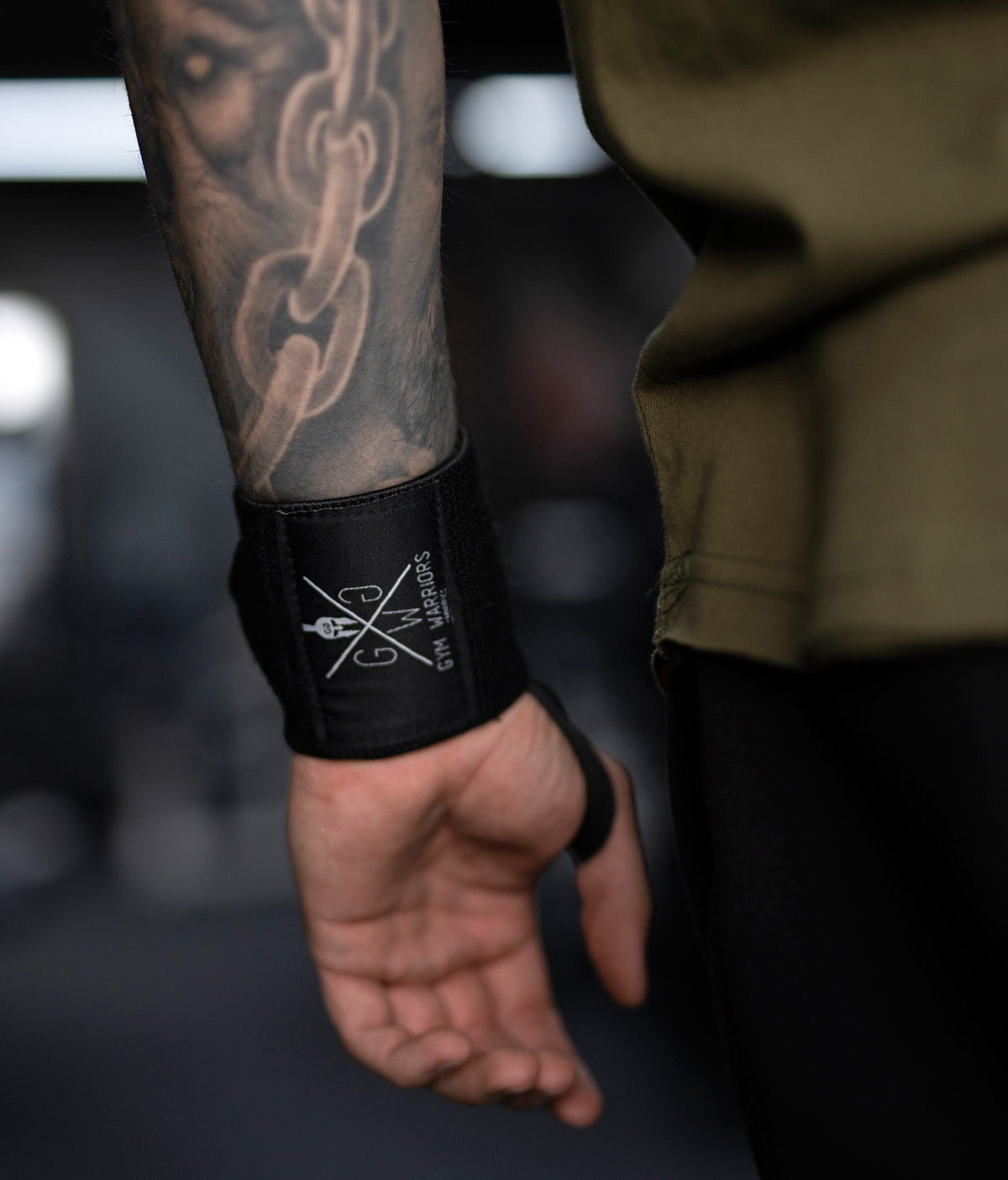 Fitness-Handgelenkbandage mit Daumenschlaufe und Klettverschluss
