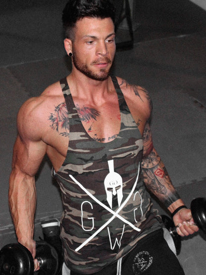 Bodybuilding Tank Top im Camo-Look beim Training