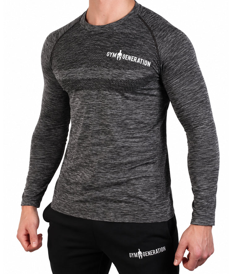 Shirt im Profil mit schräg angesetztem Ärmel und strukturierter Seite