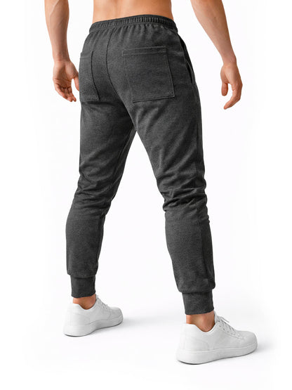 Rückseite der Sporthose mit zwei offenen Gesäßtaschen