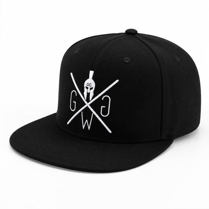Gym Snapback in Schwarz, schräge Ansicht mit 6-Panel-Krone