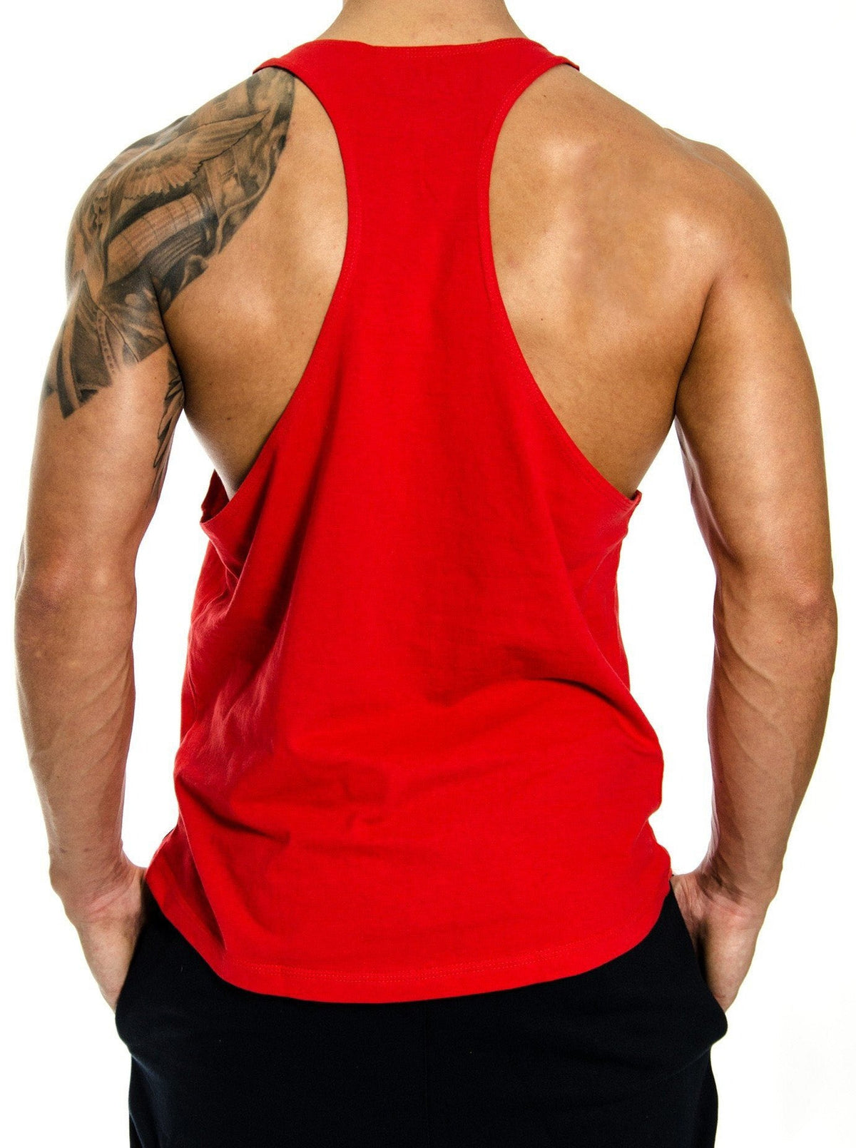 Unbedruckte Rückseite des roten Muskelshirts