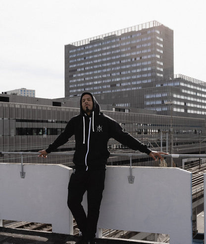 Gym Hoodie Herren mit Kapuze im Studio