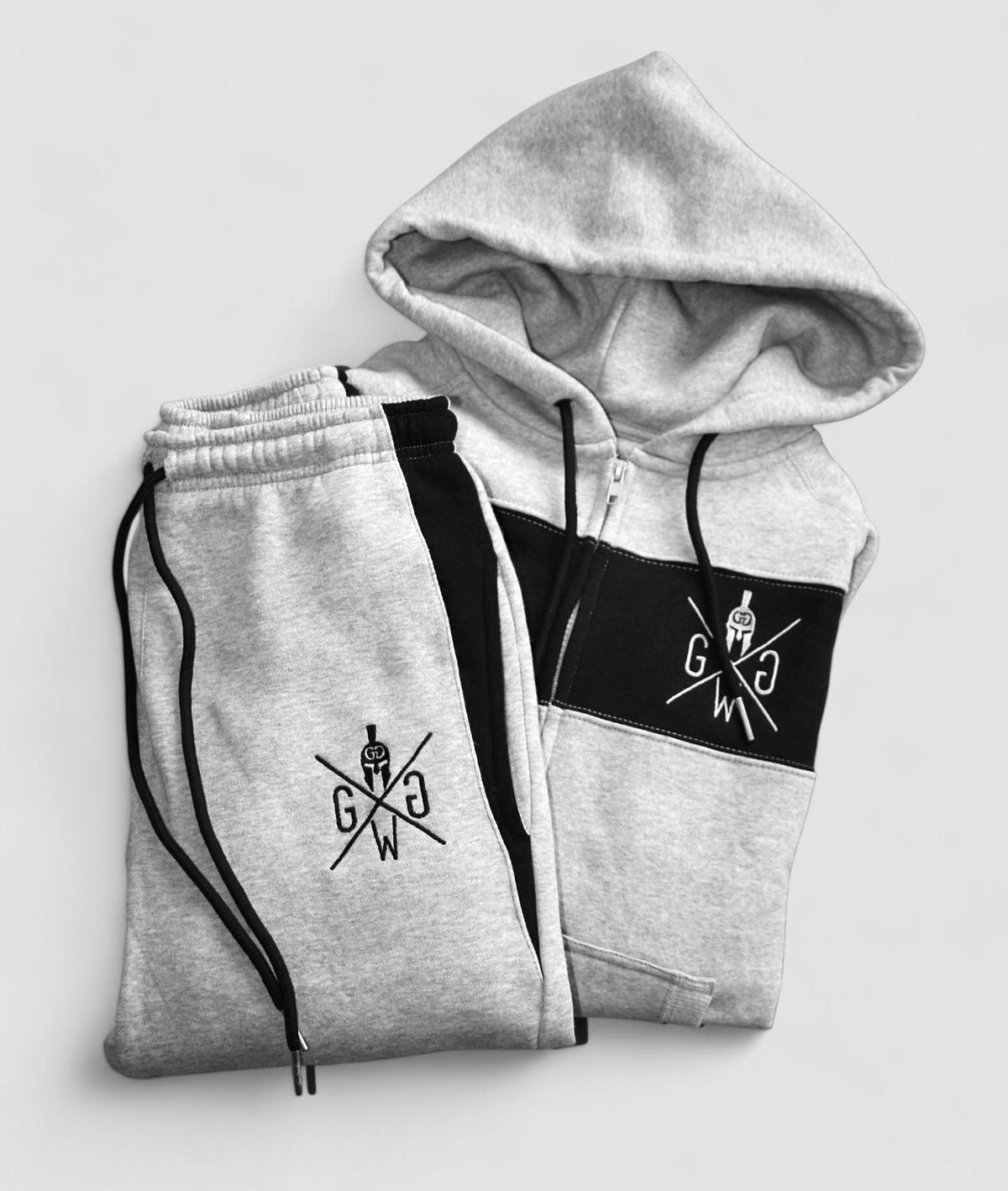 Grauer Kapuzenpullover mit Reißverschluss und Vordertaschen