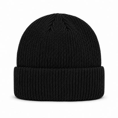 Rückansicht der schwarzen Strickmütze mit breitem Umschlag