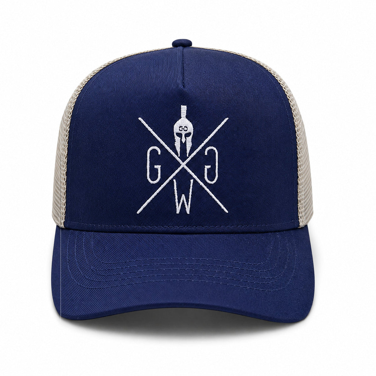 Navyblaue Trucker Cap mit beigem Netz und weiß gesticktem Logo, Frontansicht