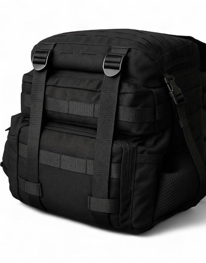 Boden des Rucksacks mit verstärkten Gurten und Befestigungsschlaufen