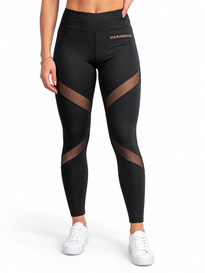 Vorderansicht der Sporthose mit schräg verlaufenden Netzeinsatz-Linien