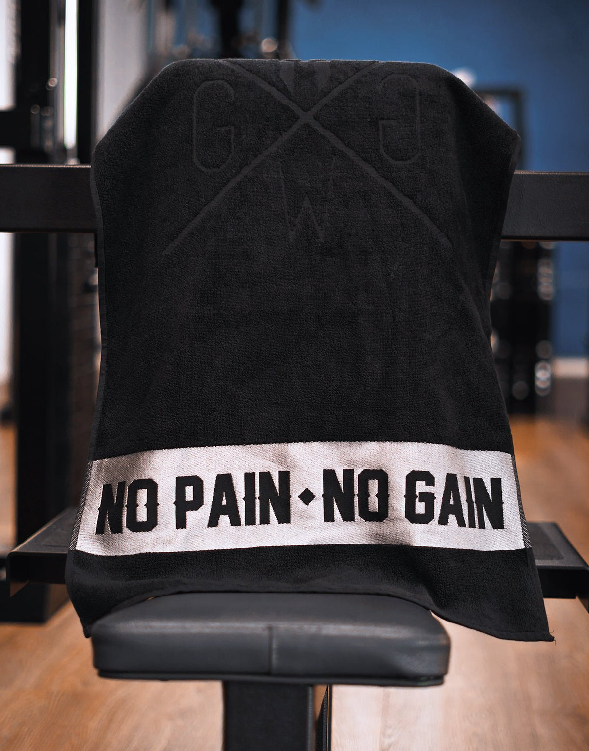 Sporthandtuch No Pain No Gain im Fitnessstudio
