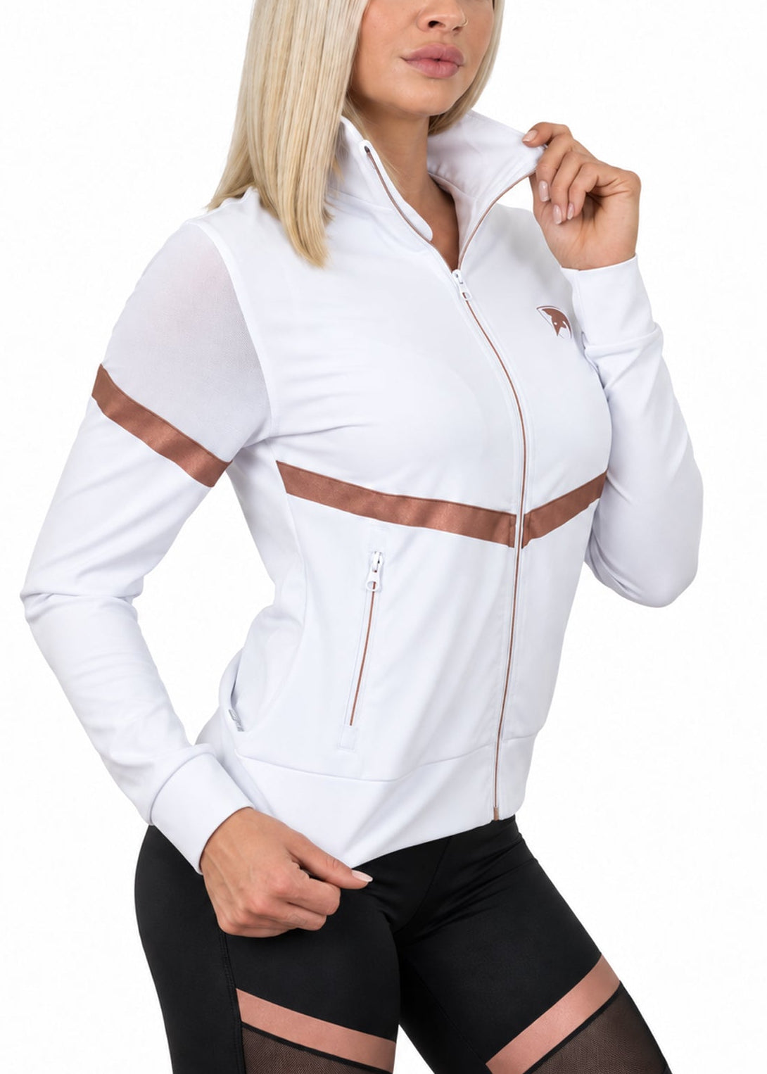 Weiße Gym Jacke für Damen schräg von vorne mit Logo in Rosé-Gold