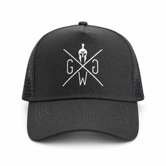 Dunkelgraue Trucker Cap Urban mit weiß gesticktem Logo, Frontansicht